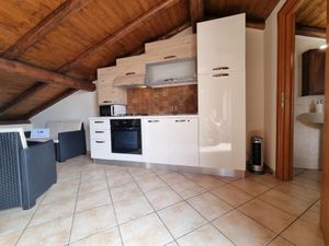 23700929-Ferienwohnung-4-Mascali-300x225-1