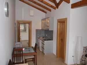 22439355-Ferienwohnung-3-Maslinica-300x225-2