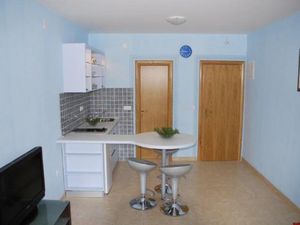 22449705-Ferienwohnung-3-Maslinica-300x225-2