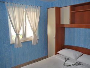 22449705-Ferienwohnung-3-Maslinica-300x225-4