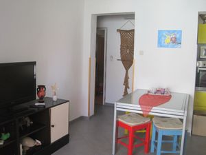 19359869-Ferienwohnung-5-Maslinica-300x225-2