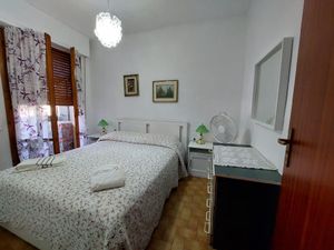 23831437-Ferienwohnung-4-Massa-300x225-1