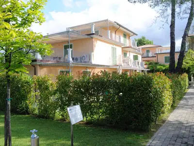 Ferienwohnung für 4 Personen (25 m²) in Marina Di Massa 3/10