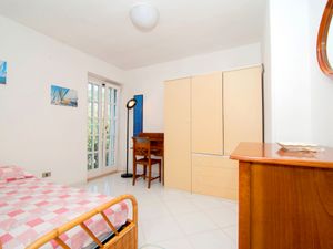 23860292-Ferienwohnung-4-Massa Lubrense-300x225-1