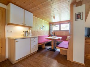 23896596-Ferienwohnung-6-Matrei in Osttirol-300x225-1