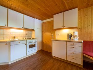 23896596-Ferienwohnung-6-Matrei in Osttirol-300x225-3