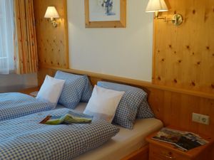 22695379-Ferienwohnung-4-Matrei in Osttirol-300x225-3