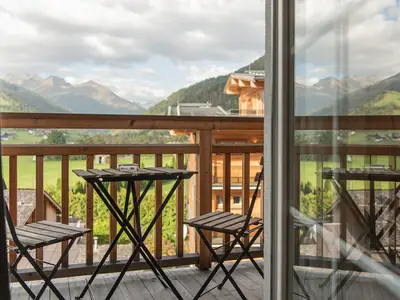Mit Balkon oder Terrasse