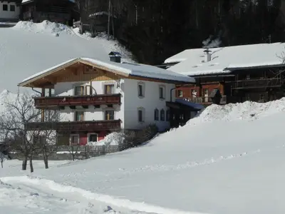 Hausansicht Winter