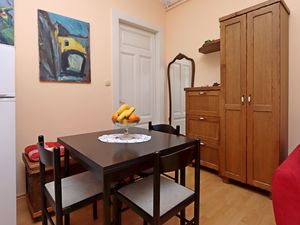 19127988-Ferienwohnung-4-Matulji-300x225-4