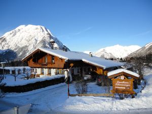 22672075-Ferienwohnung-4-Maurach am Achensee-300x225-3