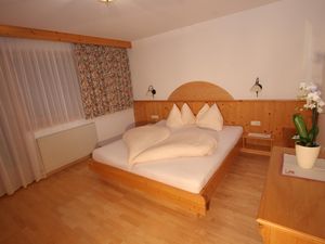 23150023-Ferienwohnung-4-Maurach am Achensee-300x225-3