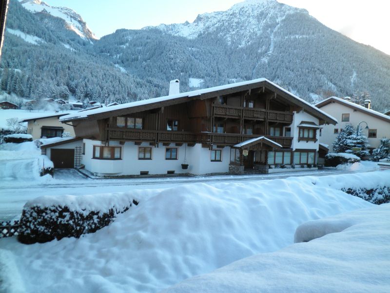 23432578-Ferienwohnung-2-Maurach am Achensee-800x600-1