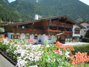 23432537-Ferienwohnung-3-Maurach am Achensee-300x225-4