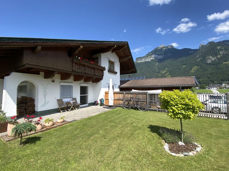 23830966-Ferienwohnung-2-Maurach am Achensee-800x600-2