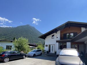 23343917-Ferienwohnung-2-Maurach am Achensee-300x225-1