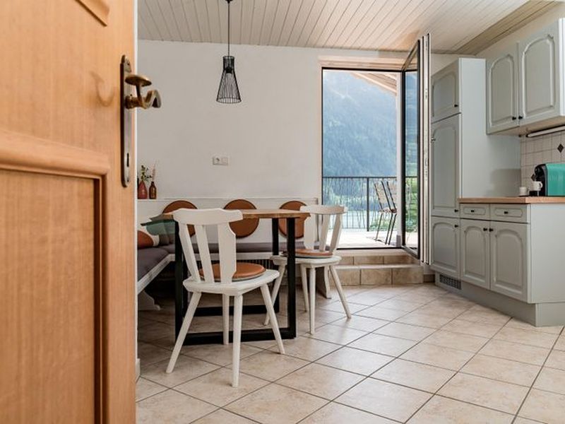 23472349-Ferienwohnung-6-Maurach am Achensee-800x600-2