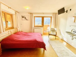 23914942-Ferienwohnung-8-Maurach am Achensee-300x225-4