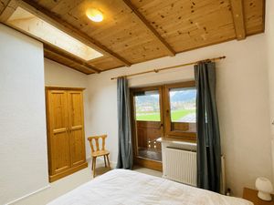 23914942-Ferienwohnung-8-Maurach am Achensee-300x225-5