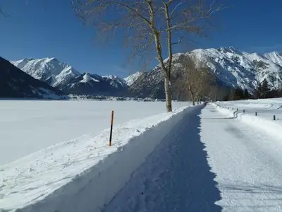 Ferienwohnung für 3 Personen (53 m²) in Maurach am Achensee 10/10