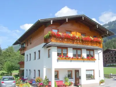 Ferienwohnung für 2 Personen (45 m²) in Maurach am Achensee 1/10