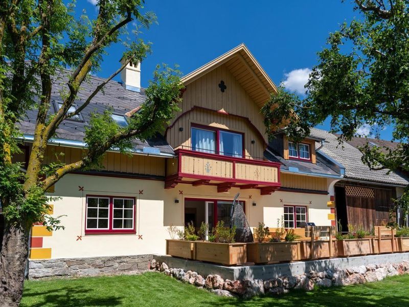 Blick von der Gartenhütte auf das Ferienhaus