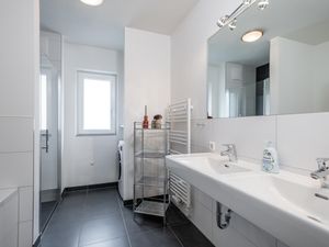 23895052-Ferienwohnung-5-Mauterndorf (Salzburg)-300x225-4