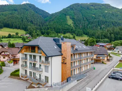 Außenseite Ferienhaus [Sommer]