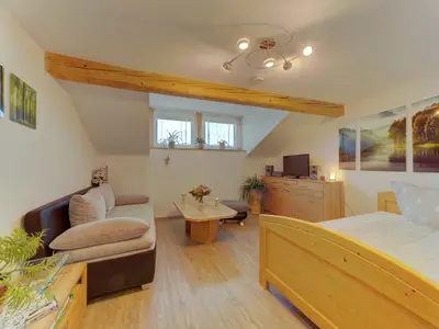 Wohn/Schlafzimmer DG