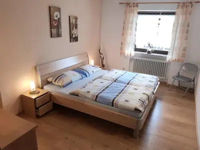 Schlafzimmer 2
