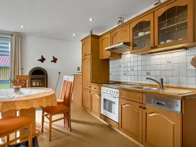 Küche mit Essbereich