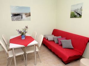 18953308-Ferienwohnung-4-Mavarstica-300x225-1