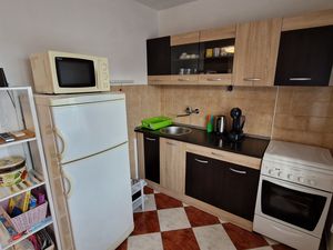 19121363-Ferienwohnung-6-Mavarstica-300x225-2