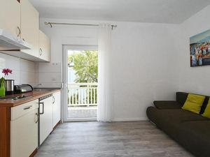 23539129-Ferienwohnung-4-Mavarstica-300x225-1