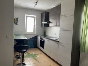 23956257-Ferienwohnung-3-Mavarstica-300x225-2