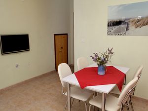 23931264-Ferienwohnung-4-Mavarstica-300x225-2