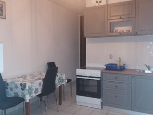 23930443-Ferienwohnung-2-Mavarstica-300x225-1