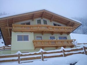 429332-Ferienwohnung-6-Mayrhofen-300x225-2