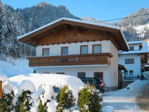 23846382-Ferienwohnung-5-Mayrhofen-300x225-1