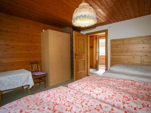 23846746-Ferienwohnung-5-Mayrhofen-300x225-2