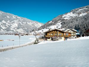 23846821-Ferienwohnung-6-Mayrhofen-300x225-3