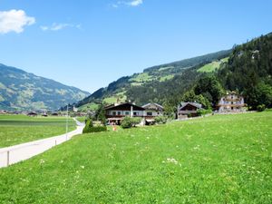 23846821-Ferienwohnung-6-Mayrhofen-300x225-5