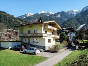 23846985-Ferienwohnung-7-Mayrhofen-300x225-2