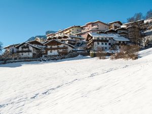 23846983-Ferienwohnung-8-Mayrhofen-300x225-5