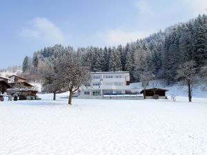 23851312-Ferienwohnung-6-Mayrhofen-300x225-1