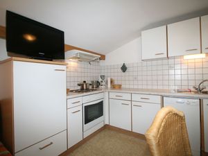 23851359-Ferienwohnung-6-Mayrhofen-300x225-2