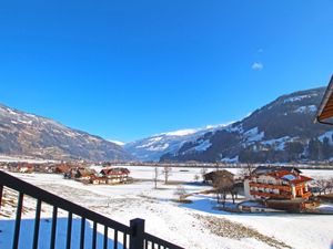 23851793-Ferienwohnung-9-Mayrhofen-300x225-3