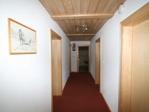 23856741-Ferienwohnung-8-Mayrhofen-300x225-3