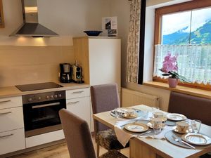 22768091-Ferienwohnung-4-Mayrhofen-300x225-5