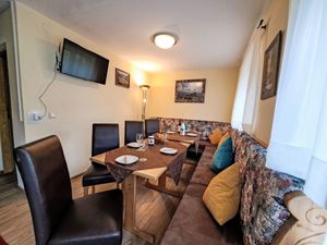 23846540-Ferienwohnung-6-Mayrhofen-300x225-4